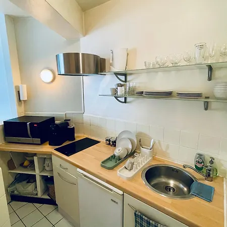 Sunrise Apartment *